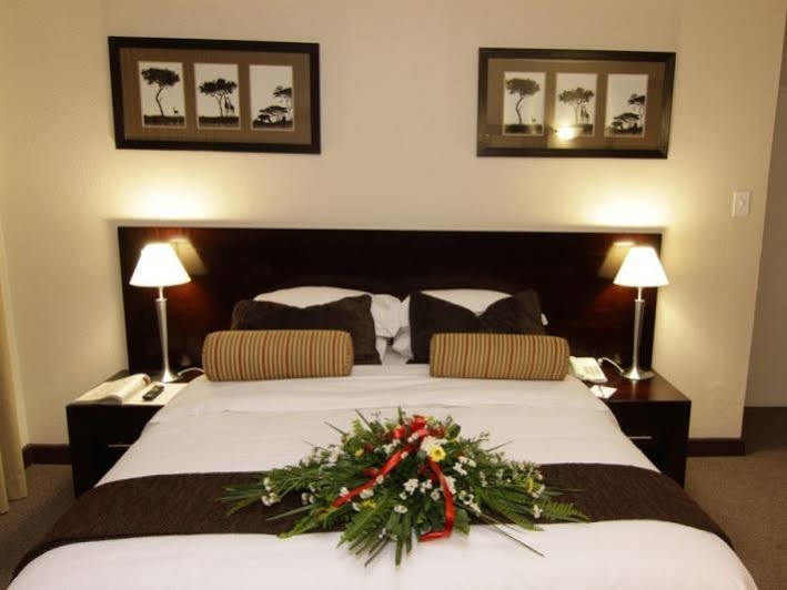 Cresta Bosele Hotel Selebi-Phikwe Exteriér fotografie